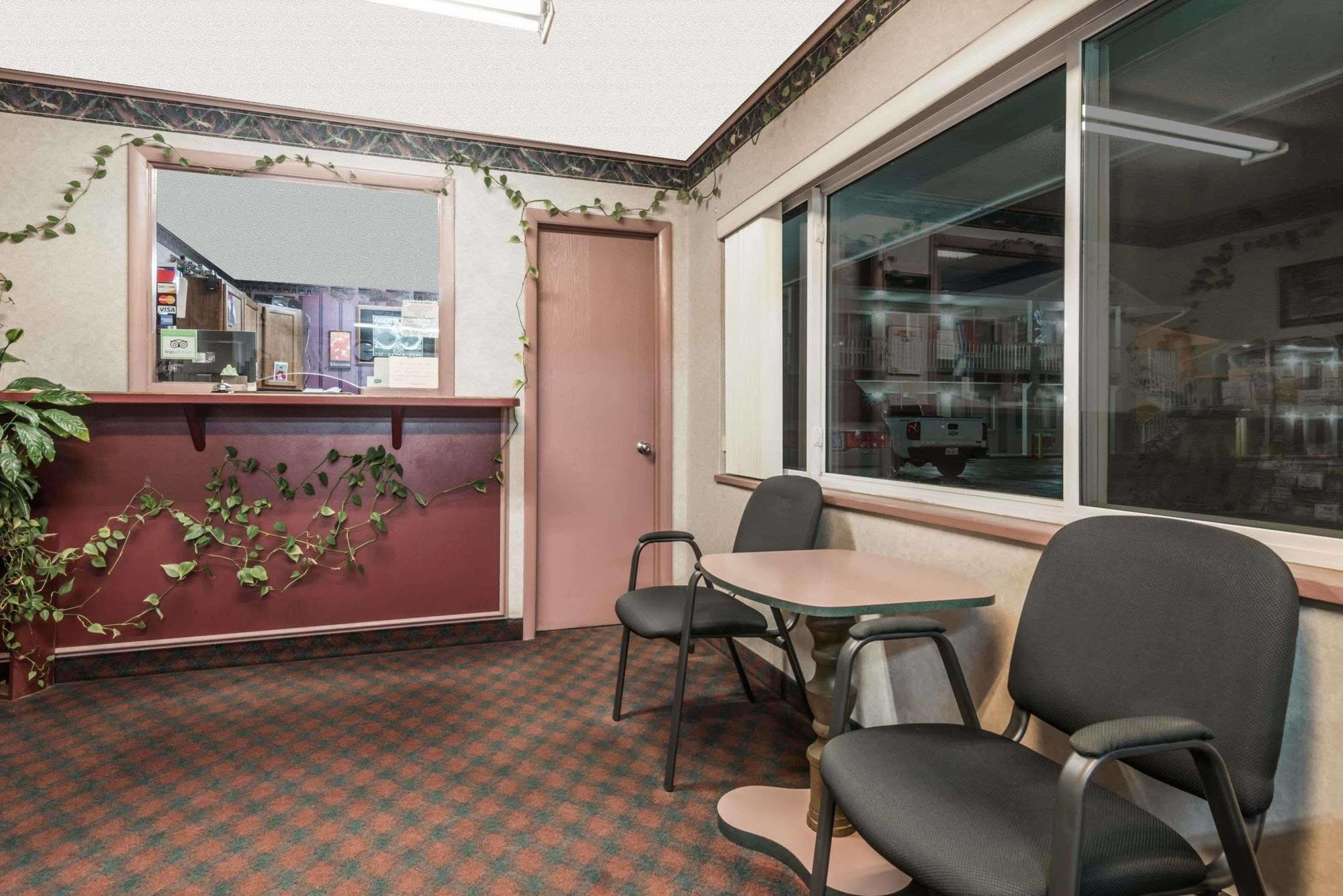 Knights Inn Ottawa Zewnętrze zdjęcie